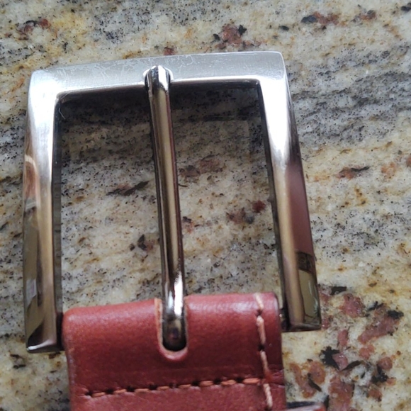 BACHRACH brown leather belt - Picture 9 of 9